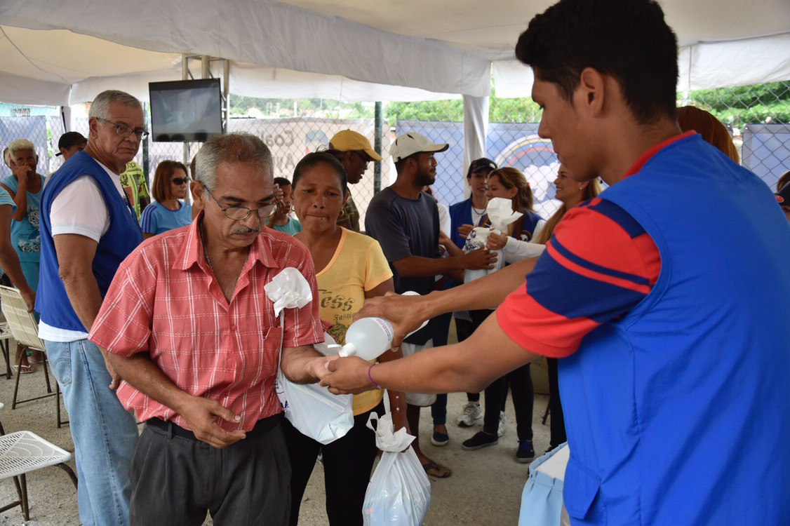 Nueve estados del país reciben ayuda humanitaria de Rescate Venezuela