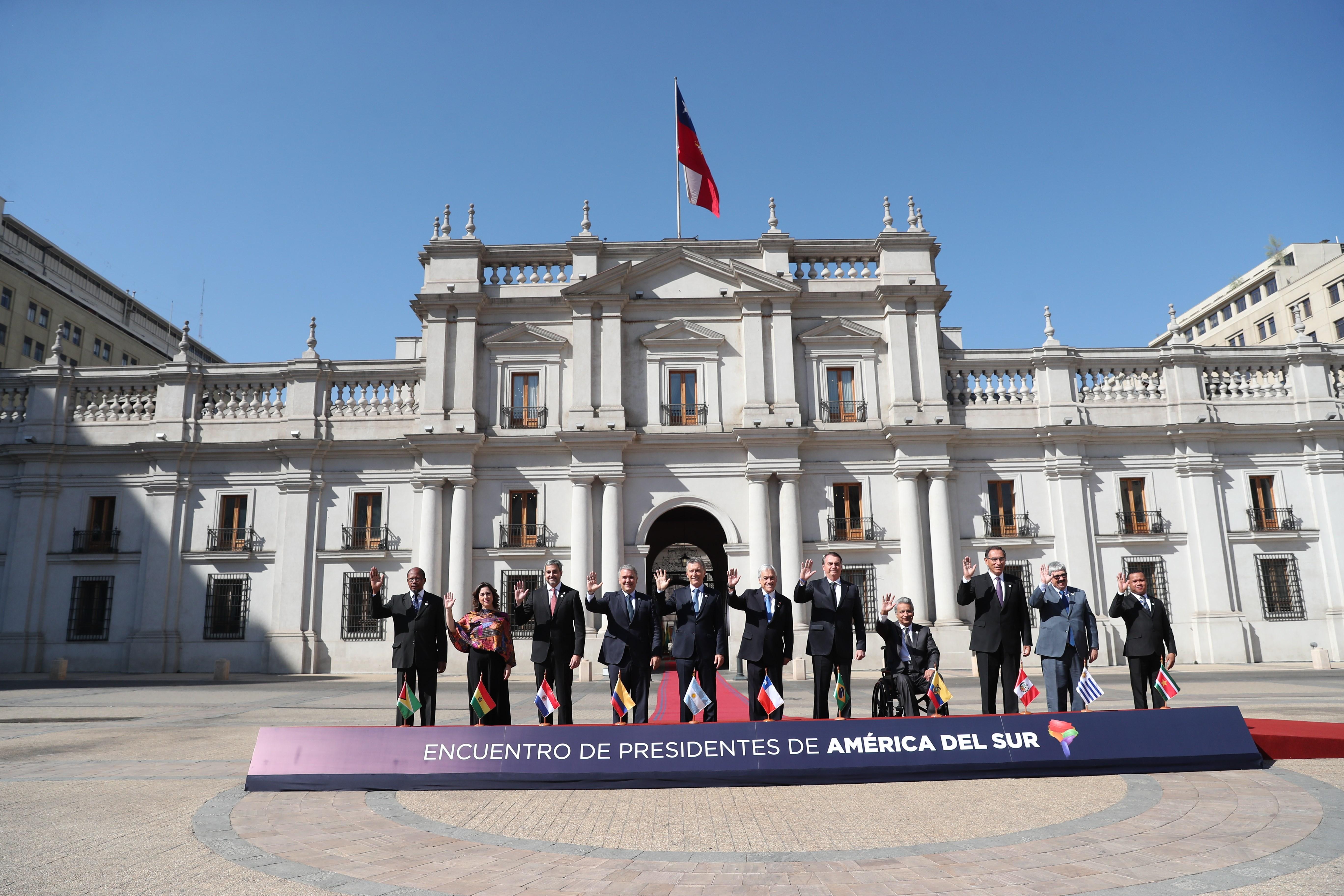 Prosur acuerda proteger fronteras y facilitar retorno nacionales por coronavirus