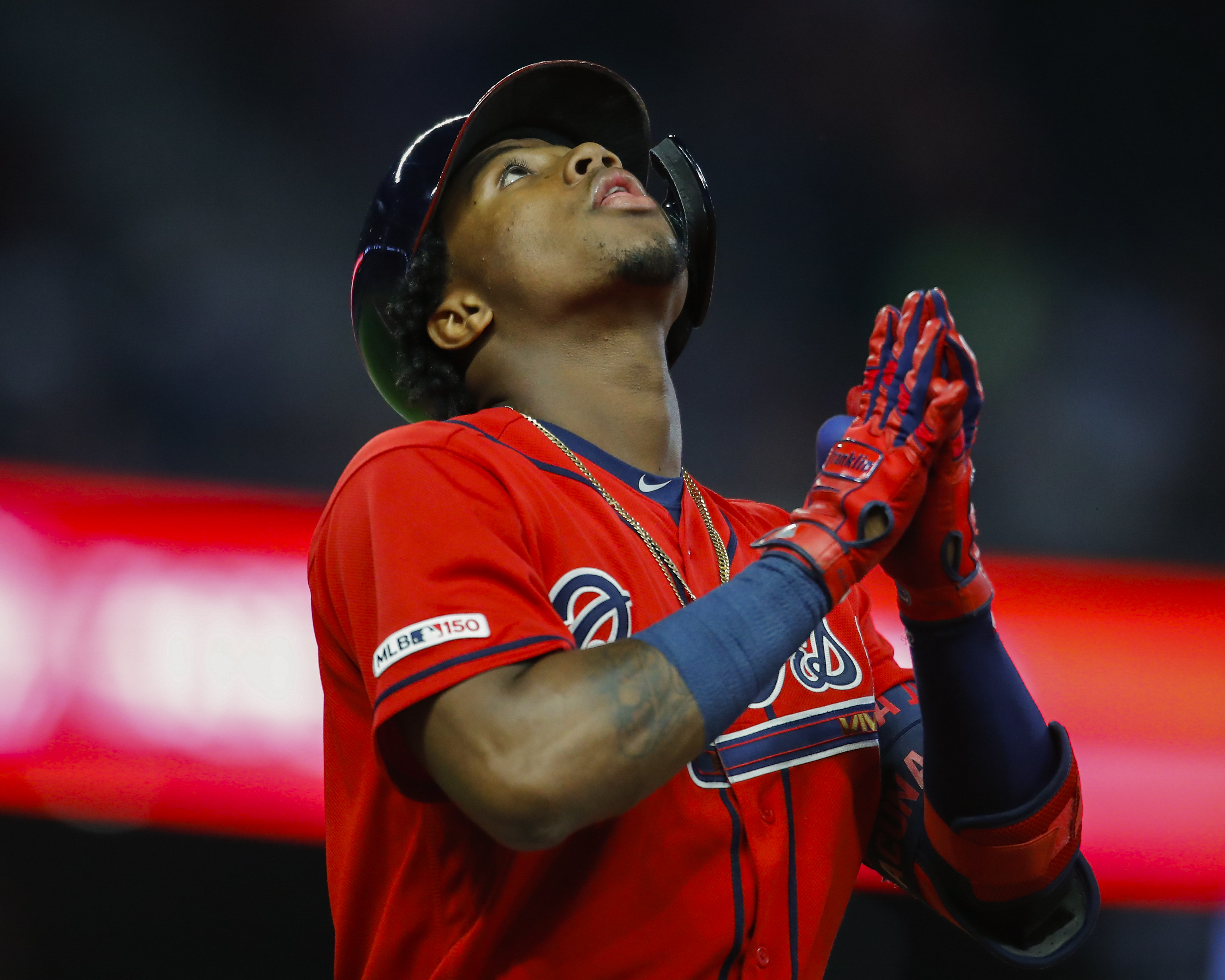 Noche histórica para Ronald Acuña: Segundo venezolano en alcanzar el club 30-30 de las Grandes Ligas (Video)