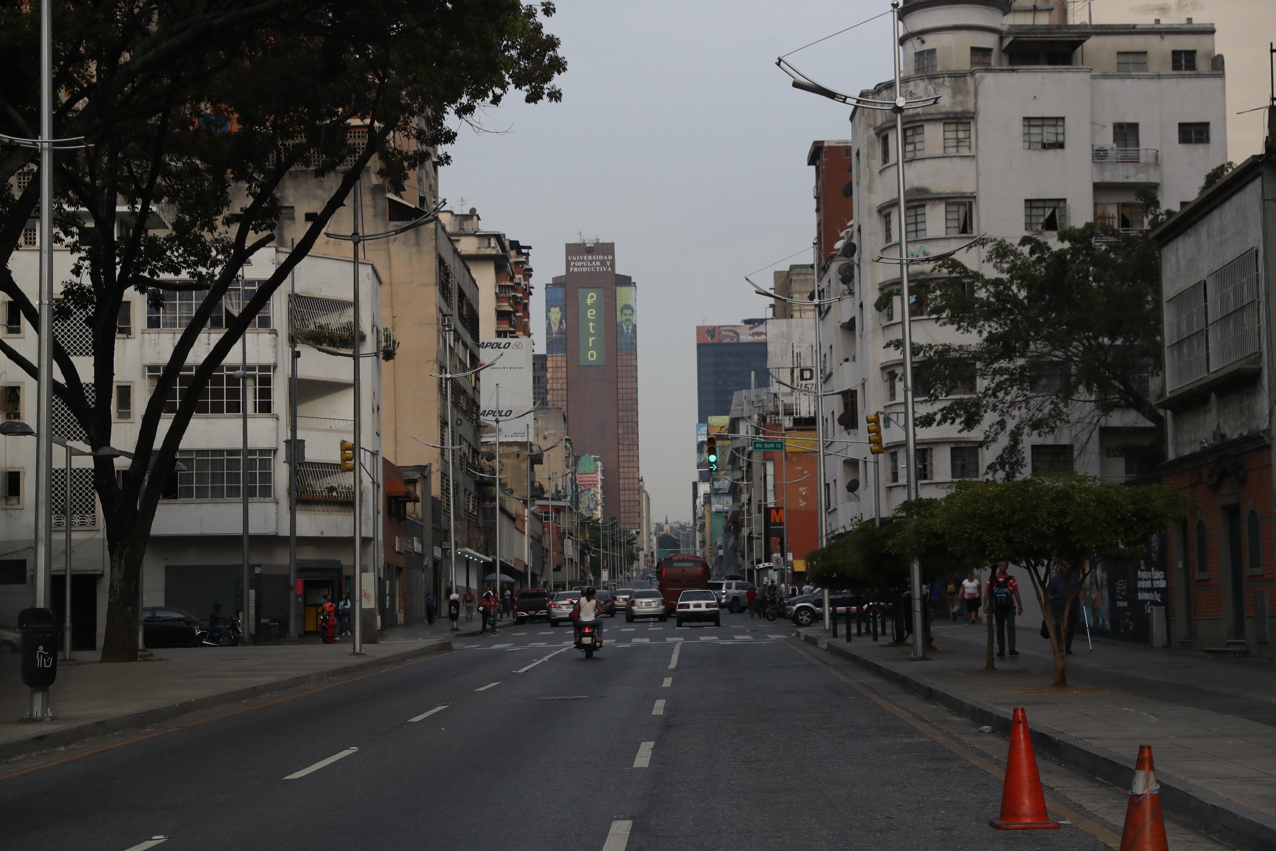 Varias zonas de Caracas estarán sin energía eléctrica por más de tres horas este #8Feb