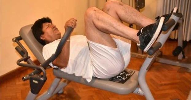 Ejercicio pachamama para rebajar la panza: Evo Morales hace 2000 abdominales (VIDEO + Pena ajena)