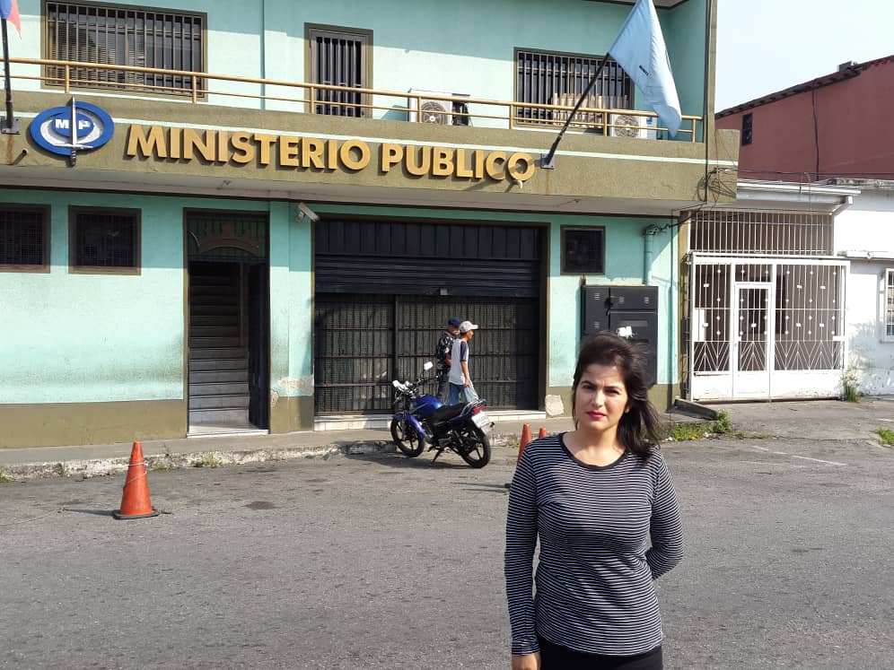 Periodista es agredida por presuntos colectivos en Yaracuy