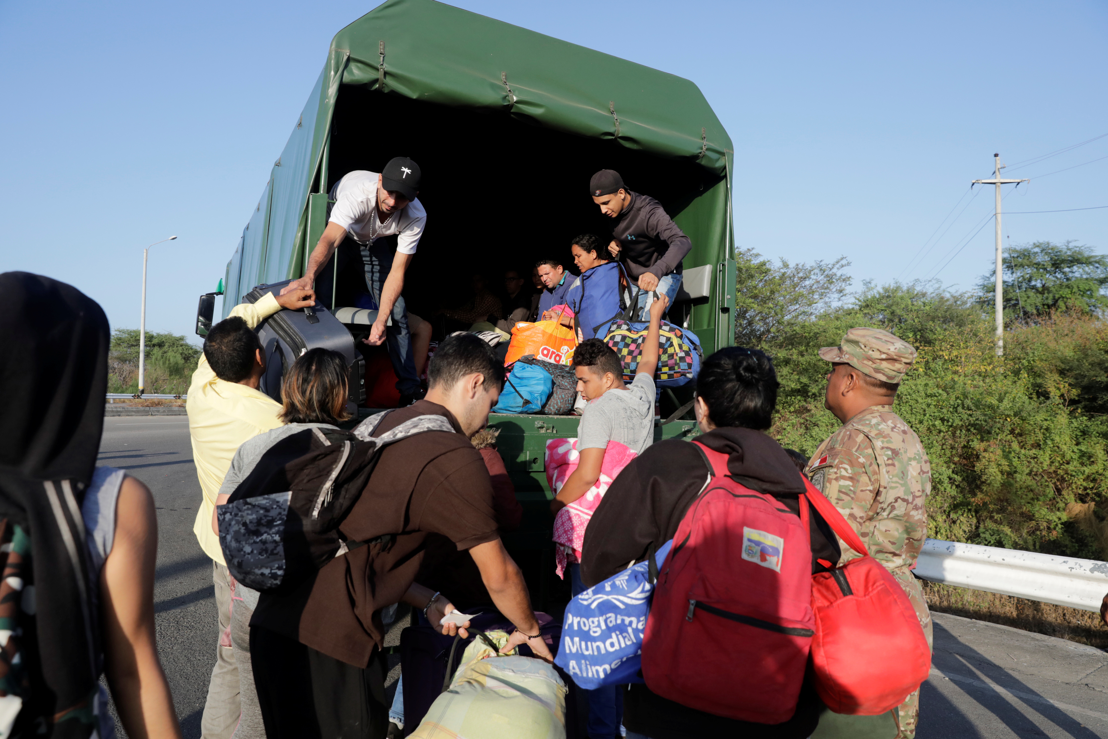 Informe de la OEA afirma que cinco mil venezolanos huyen diariamente de la crisis