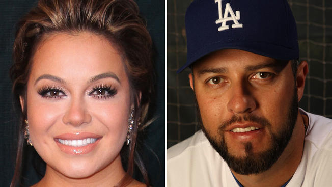 En fotos: La mujer que habría un hecho trío sexual con hija de Jenni Rivera y su esposo