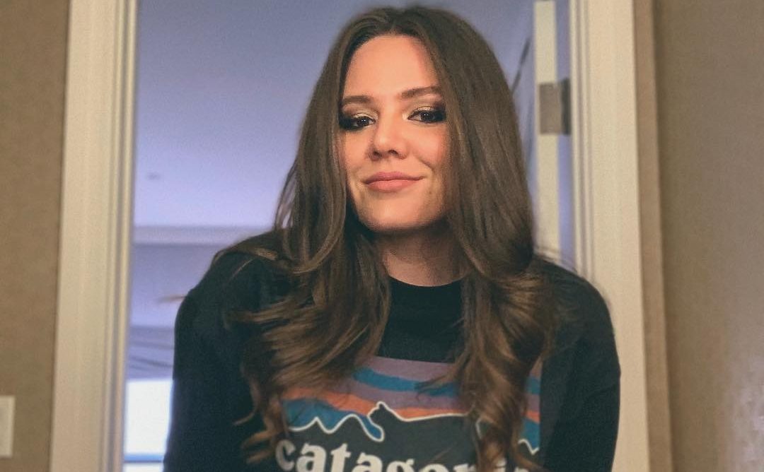 ¡CON ORGULLO!  La vocalista de Jesse & Joy comparte una fotografía junto a su esposa e hija