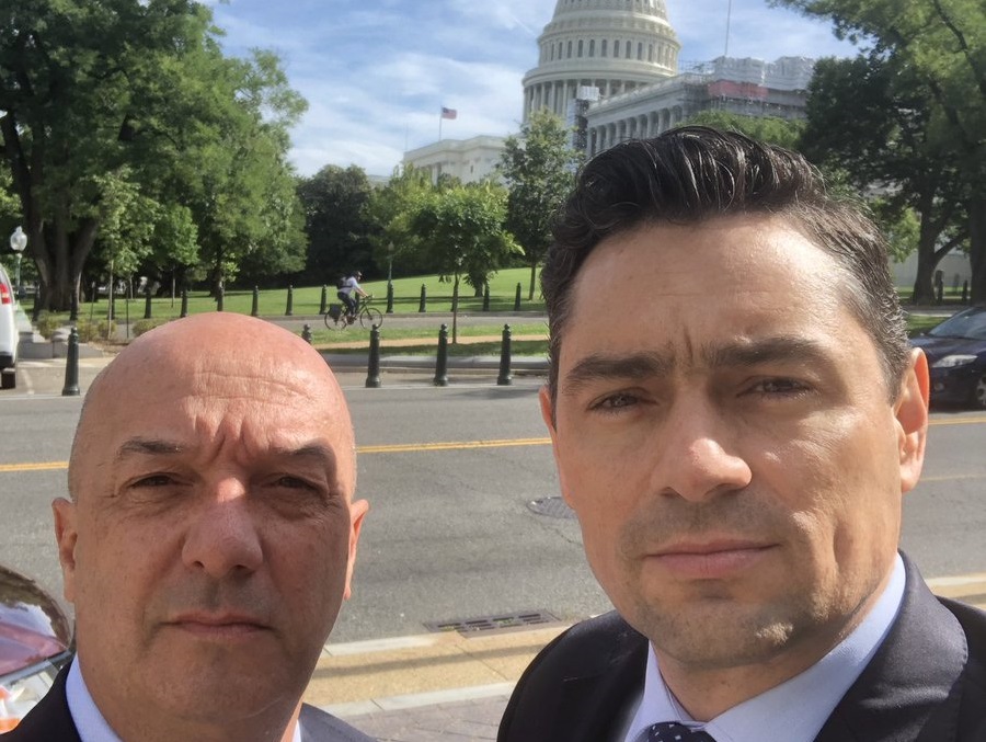 Embajador Carlos Vecchio acompaña a Simonovis al Congreso de EEUU (FOTO) #25Jun