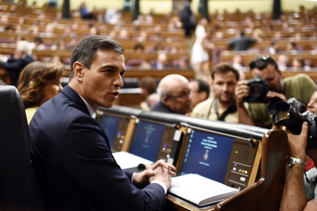 Pedro Sánchez empieza su carrera contrarreloj para ser reelegido en España