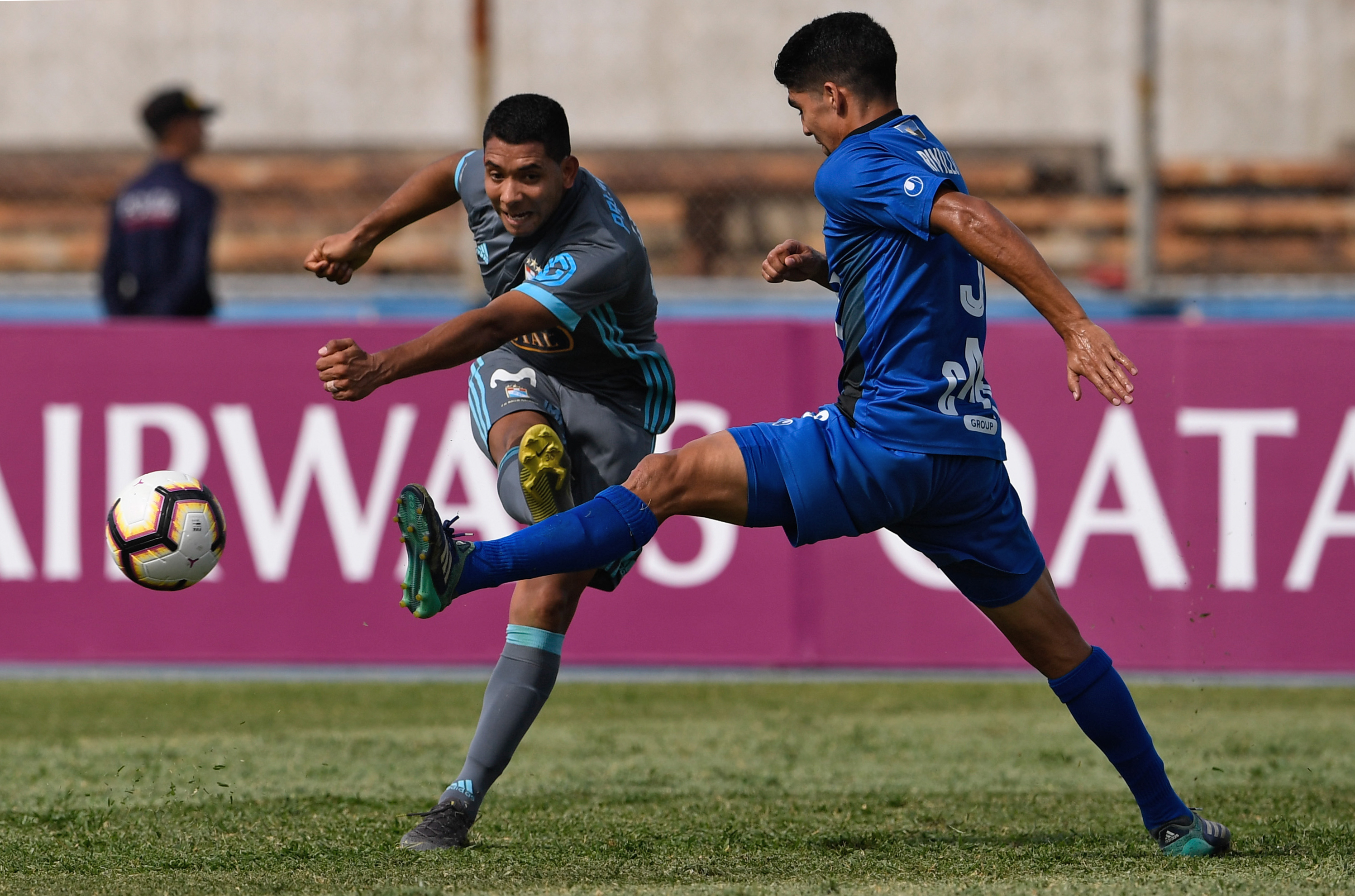 Zulia FC hizo respetar su casa ante Sporting Cristal en la Copa Sudamericana