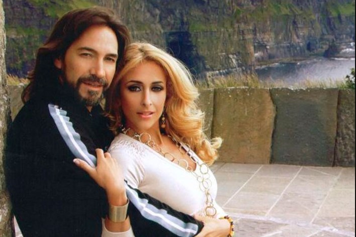 Esposa de Marco Antonio Solís publicó sensual fotografía para celebrar su cumpleaños (FOTOS)