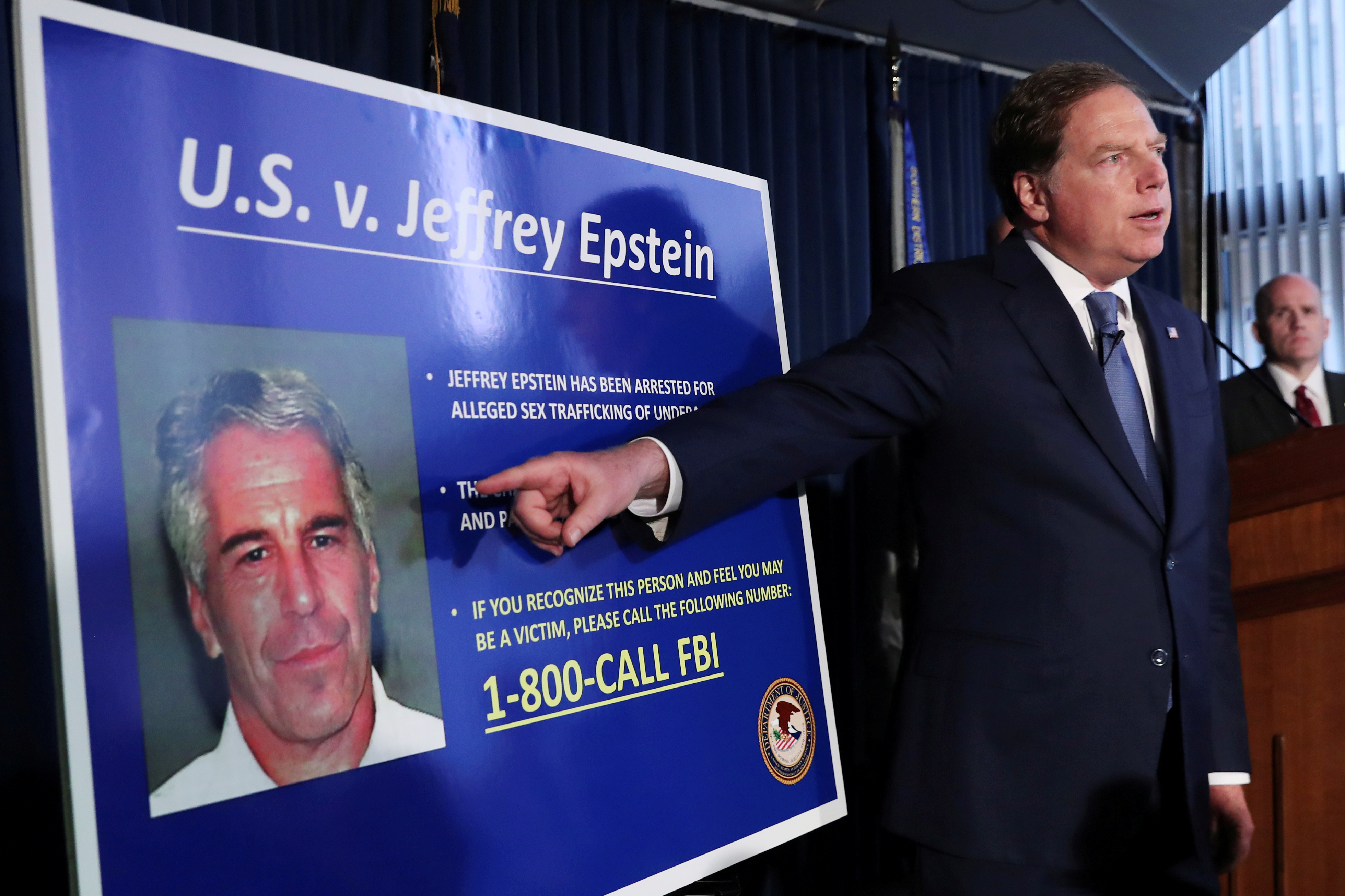 Allanan en París el apartamento del fallecido Jeffrey Epstein