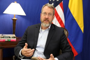 James Story afirmó que EEUU mantendrá a Venezuela en su política interior