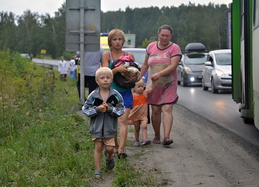 En imágenes: Habitantes evacuan alrededores de base militar en Rusia tras aumento de radiación