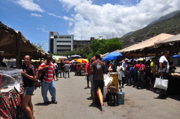 Ferias de hortalizas y verduras proporcionan ahorro en pocos rubros