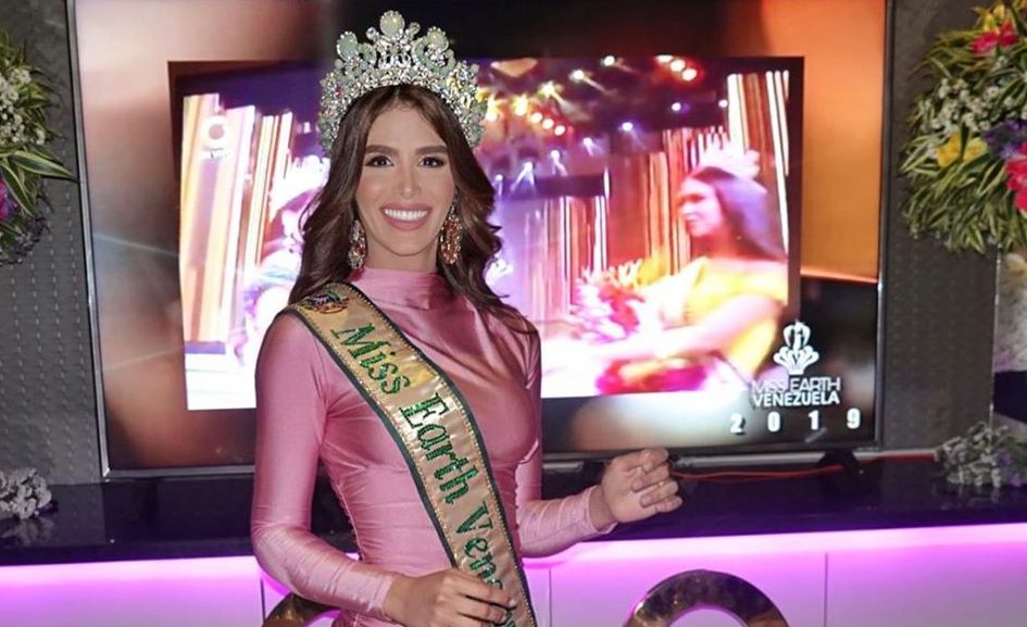 Michell Castellanos presentó su traje típico inspirado en “la mariposa nacional”