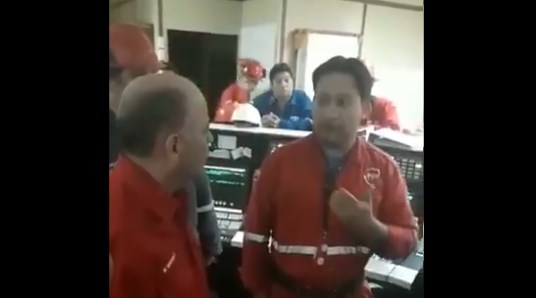 Trabajador petrolero le cantó sus verdades a Manuel Quevedo (VIDEO)