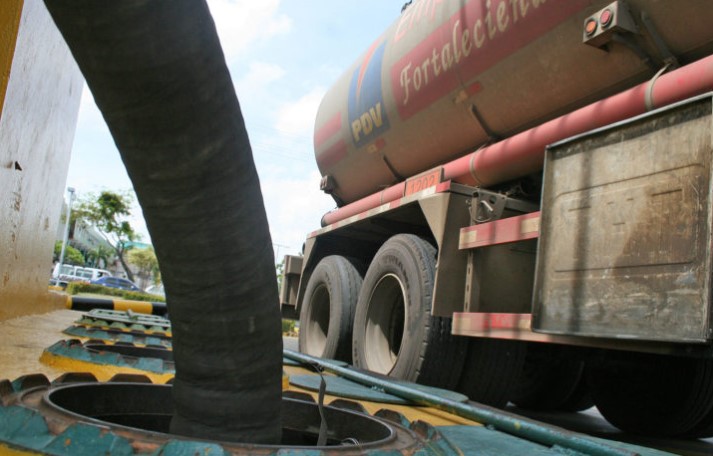 Arrestan a tres personas en Bolívar por tráfico de combustible