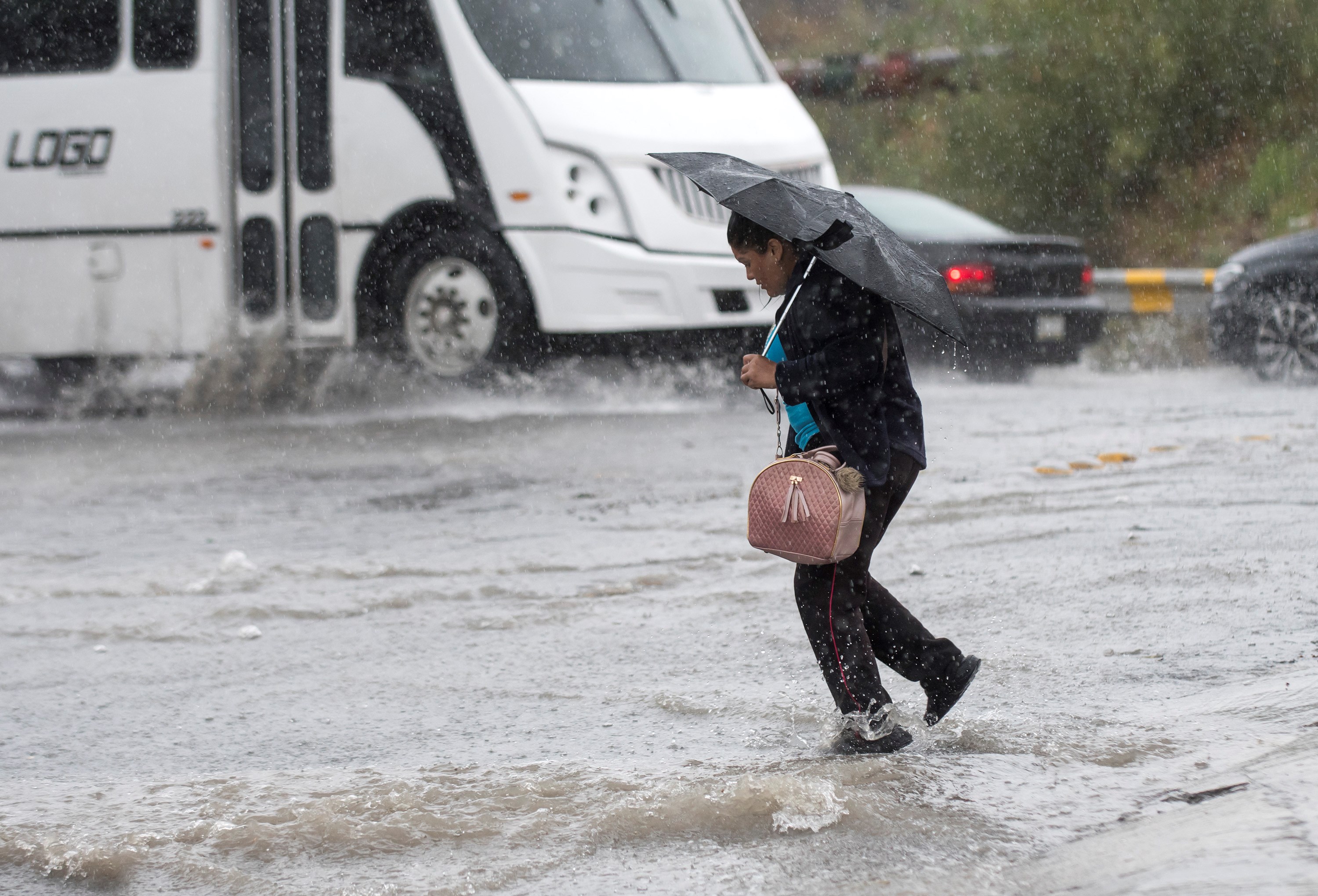 Tormenta Fernand causa inundaciones y deja un desaparecido en México