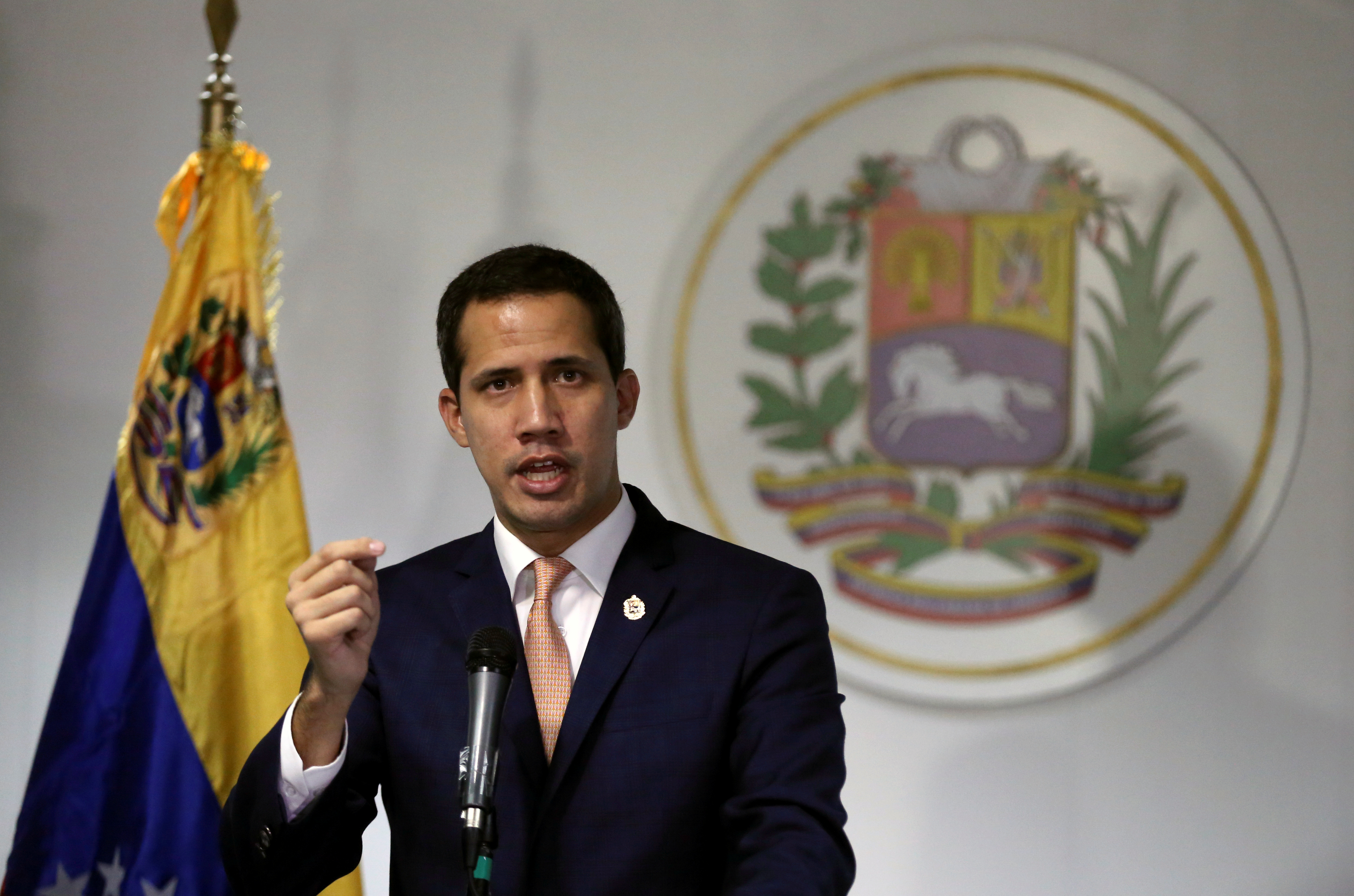 Guaidó reconoce a Jeanine Áñez como presidenta interina de Bolivia