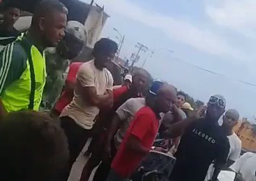 Policía de Vargas quiso matraquear a Ronald Acuña Jr. (video)