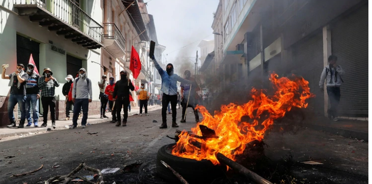 Ante la inseguridad, Cruz Roja suspendió la atención en ambulancias de Ecuador