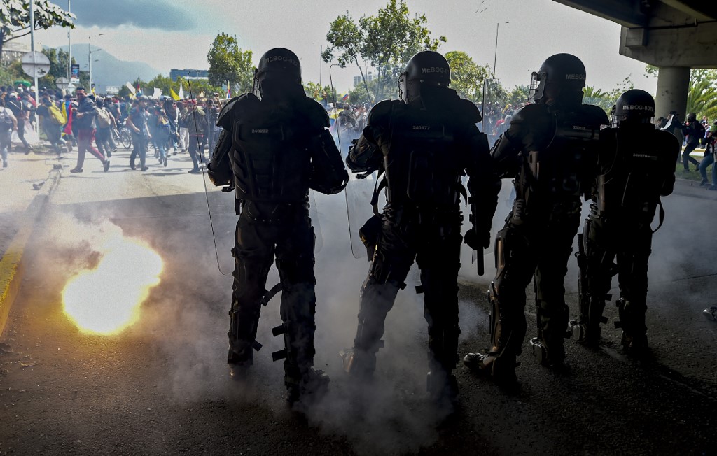 Marchas masivas y cacerolazos en contra de Duque en Colombia