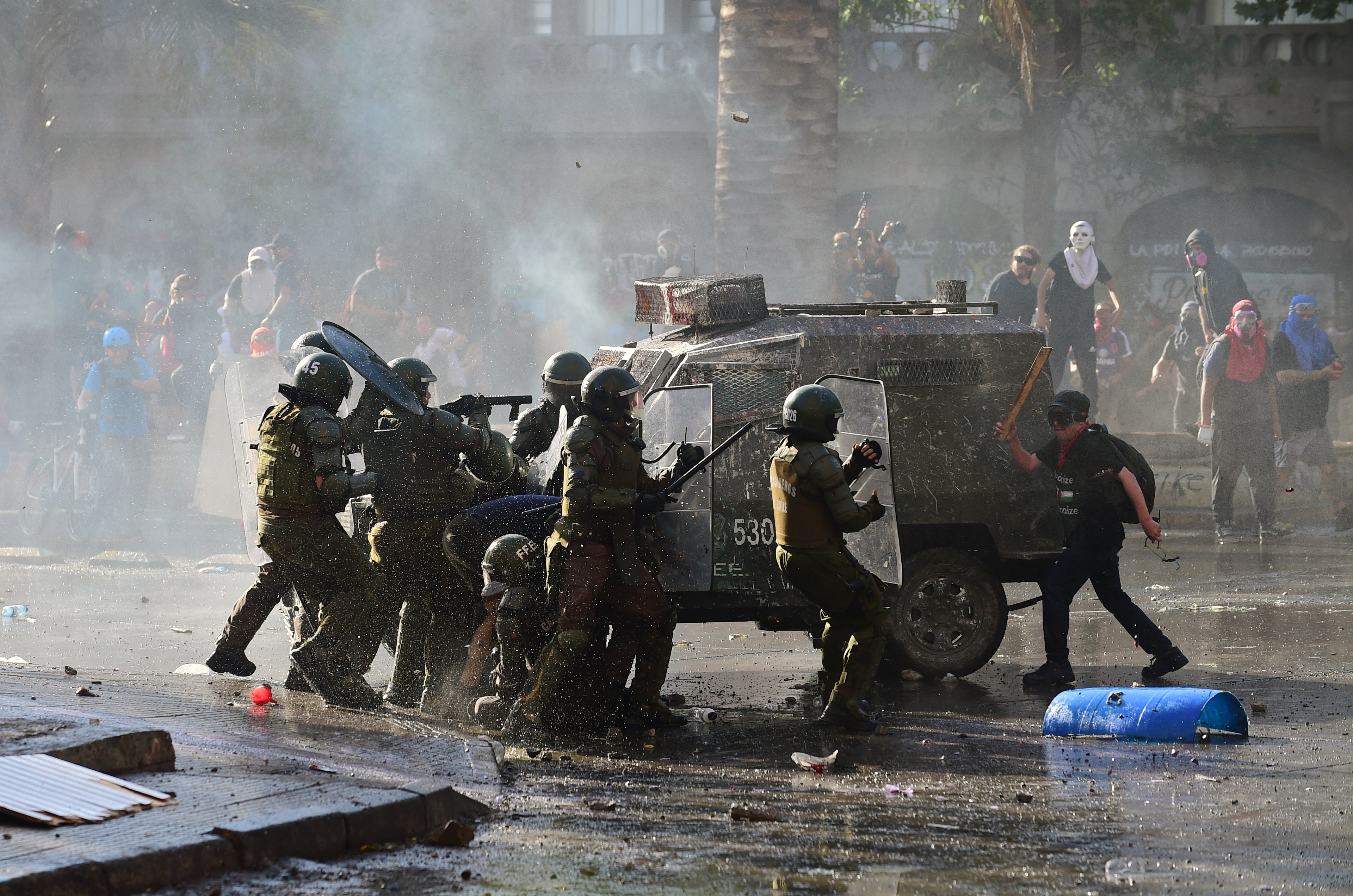 Muere un niño de 13 años en protestas en Chile y aumenta a 23 los fallecidos por crisis