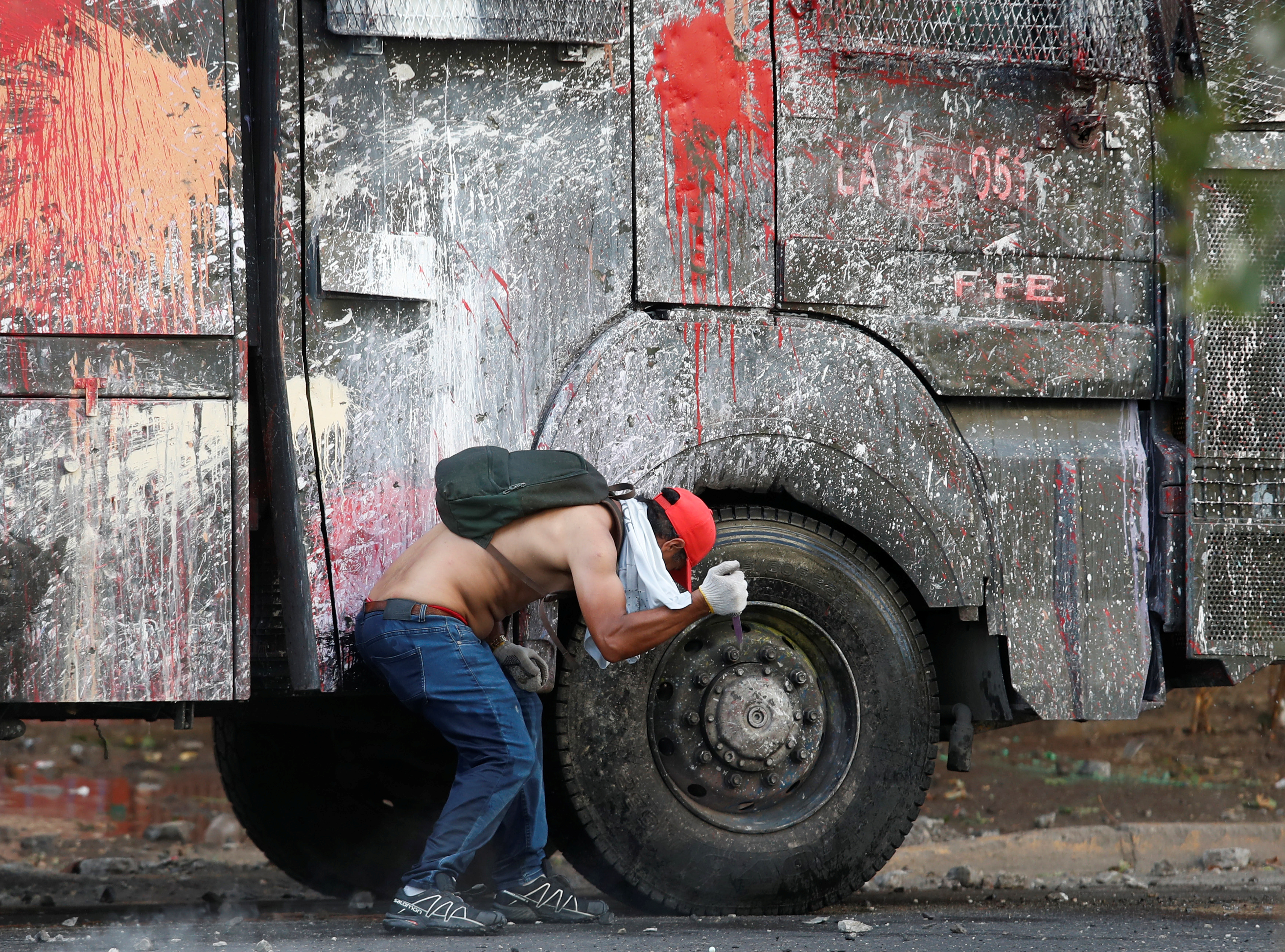 Incidentes aislados marcan primer mes de protestas en Chile