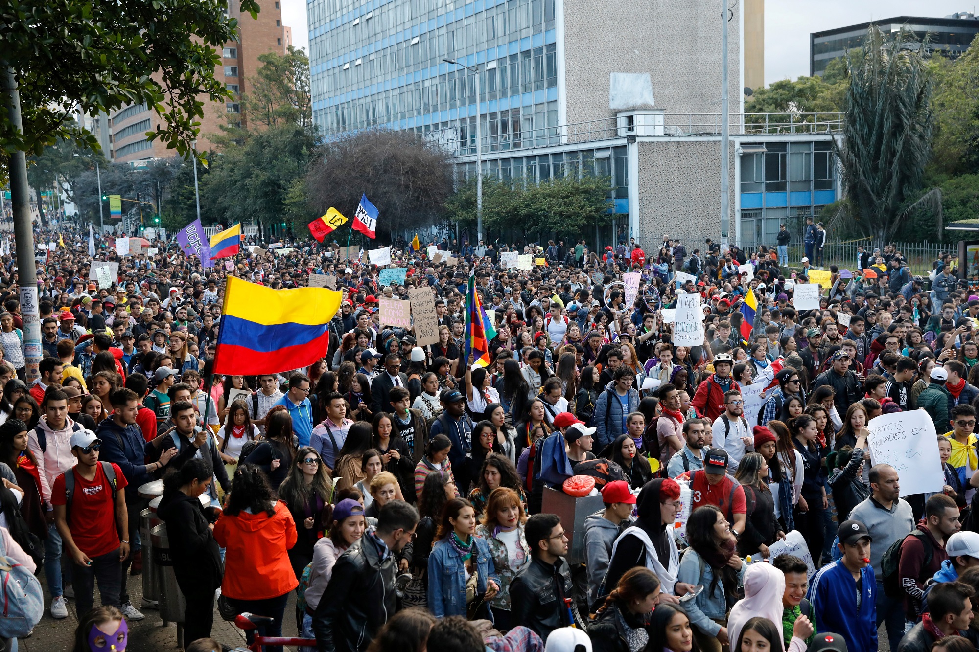 Colombia, entre la incertidumbre de las protestas y la esperanza del diálogo