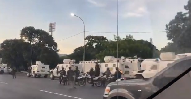 Así se prepara la GNB para recibir la marcha de los estudiantes hacia Fuerte Tiuna #21Nov (Video)