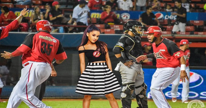 ¿Ariana Grande se confiesa fanática de los Cardenales de Lara? Descubre todo ahora