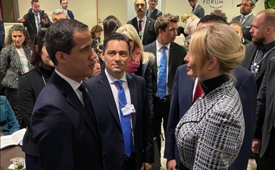 LA FOTO: El encuentro de Juan Guaidó con Ivanka Trump en Davos