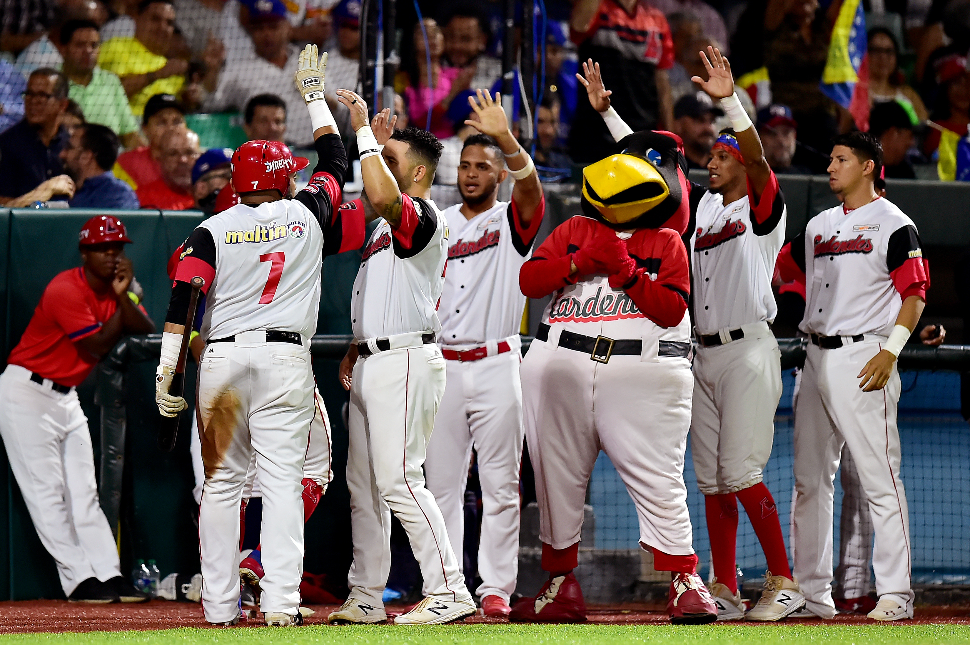 Cardenales de Lara domina a Puerto Rico y se mantiene invicto en la Serie del Caribe