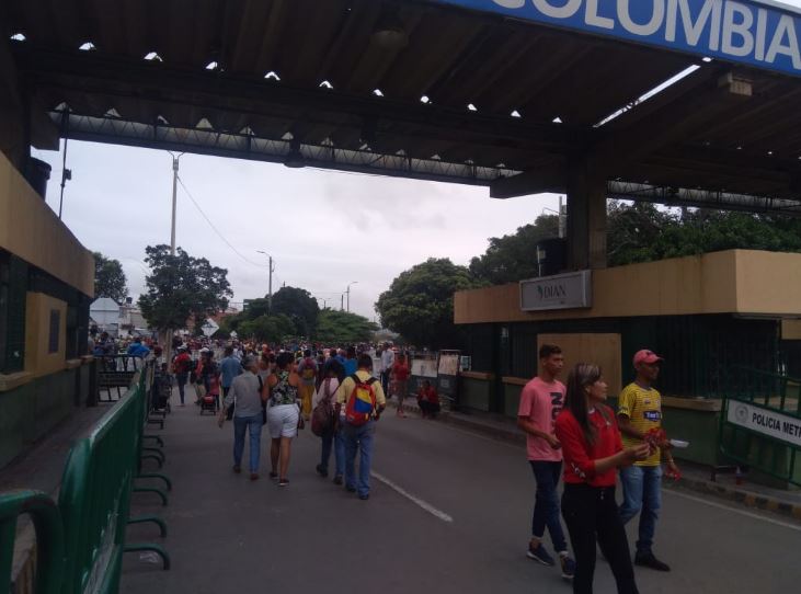 Así se encuentra el paso por el puente internacional Simón Bolívar #22Feb (Fotos)