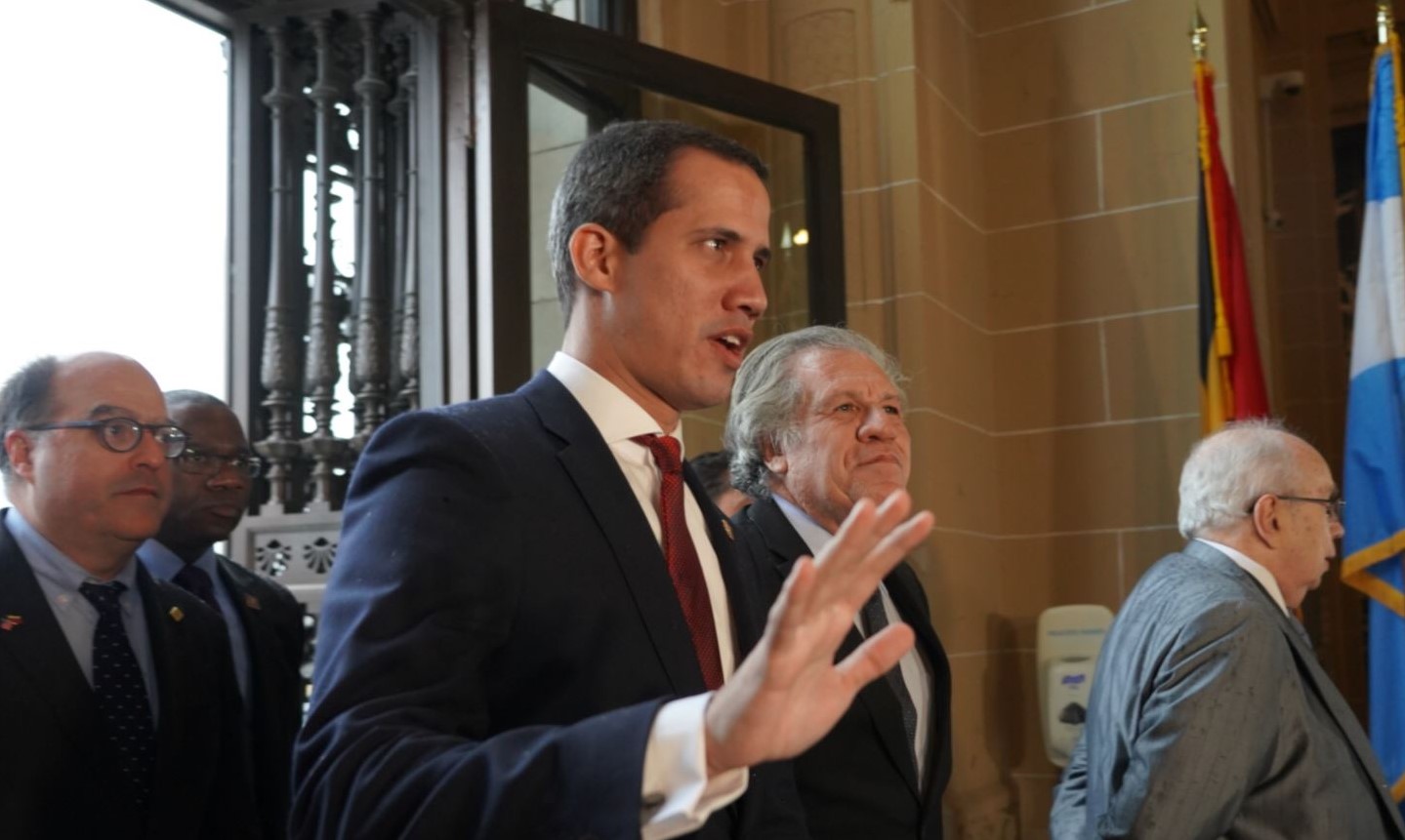 Guaidó sostuvo una reunión a puerta cerrada con Almagro y autoridades de la OEA (Video)