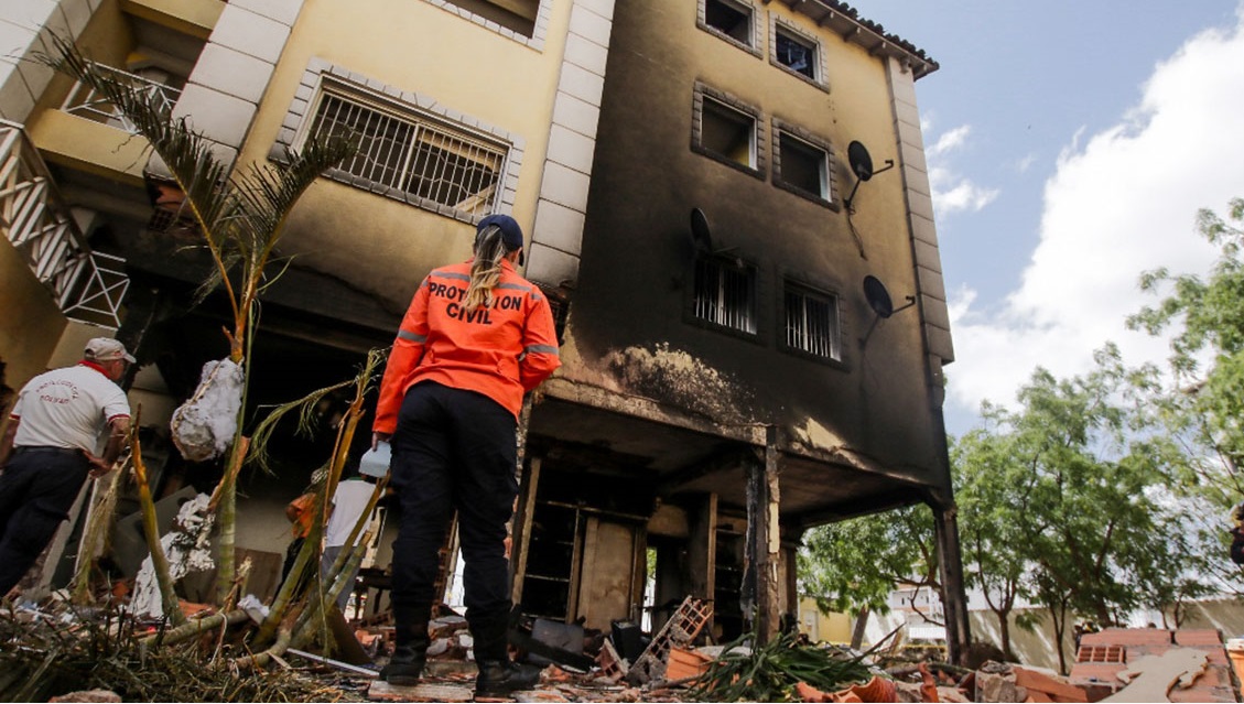 Dos viviendas quedaron destruidas luego de la explosión por fuga de gas en Puerto Ordaz (Fotos)