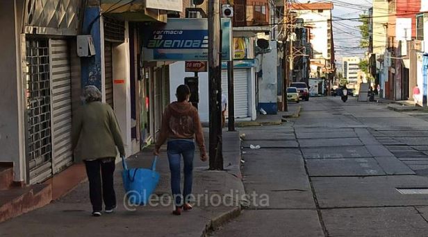 Pese a la cuarentena, merideños intentan comprar alimentos #17Mar (Foto)