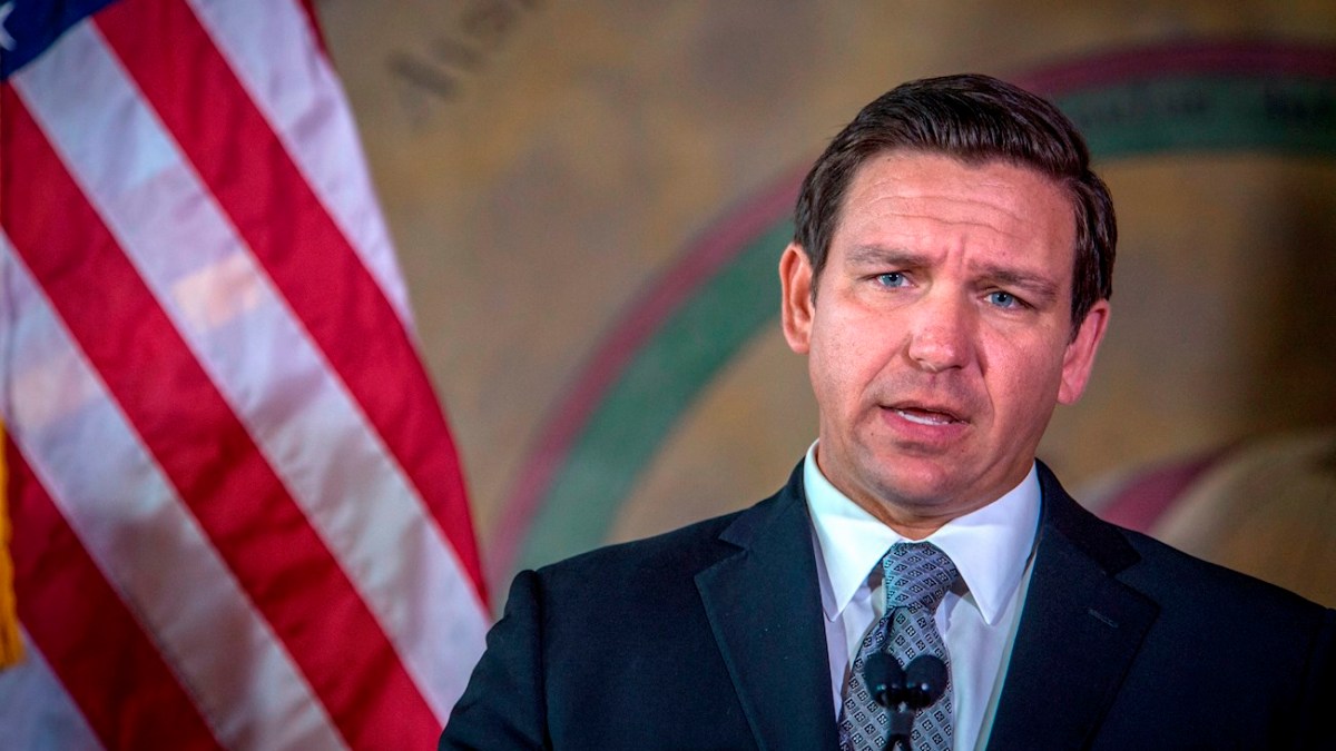 Gobernador DeSantis: las escuelas públicas permanecerán cerradas hasta el 15 de abril en Florida