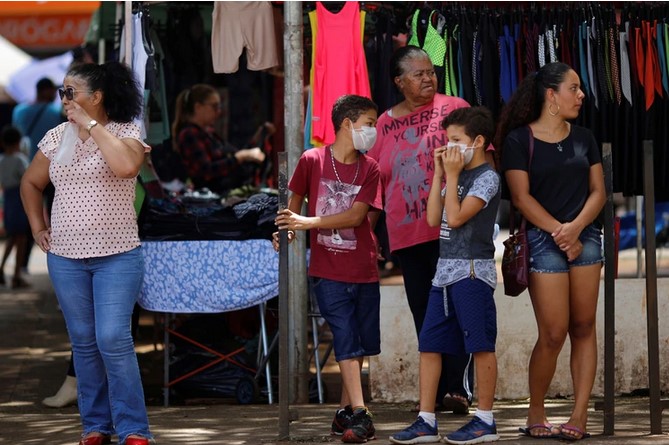 ¿Los niños tienen que usar mascarillas?