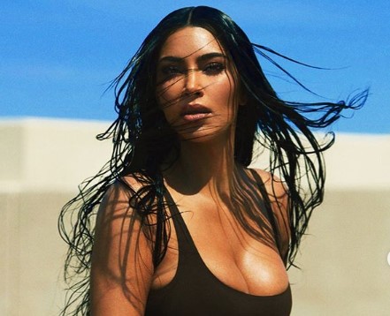 ¡Encuentra las diferencias! Así lucía Kim Kardashian en su juventud