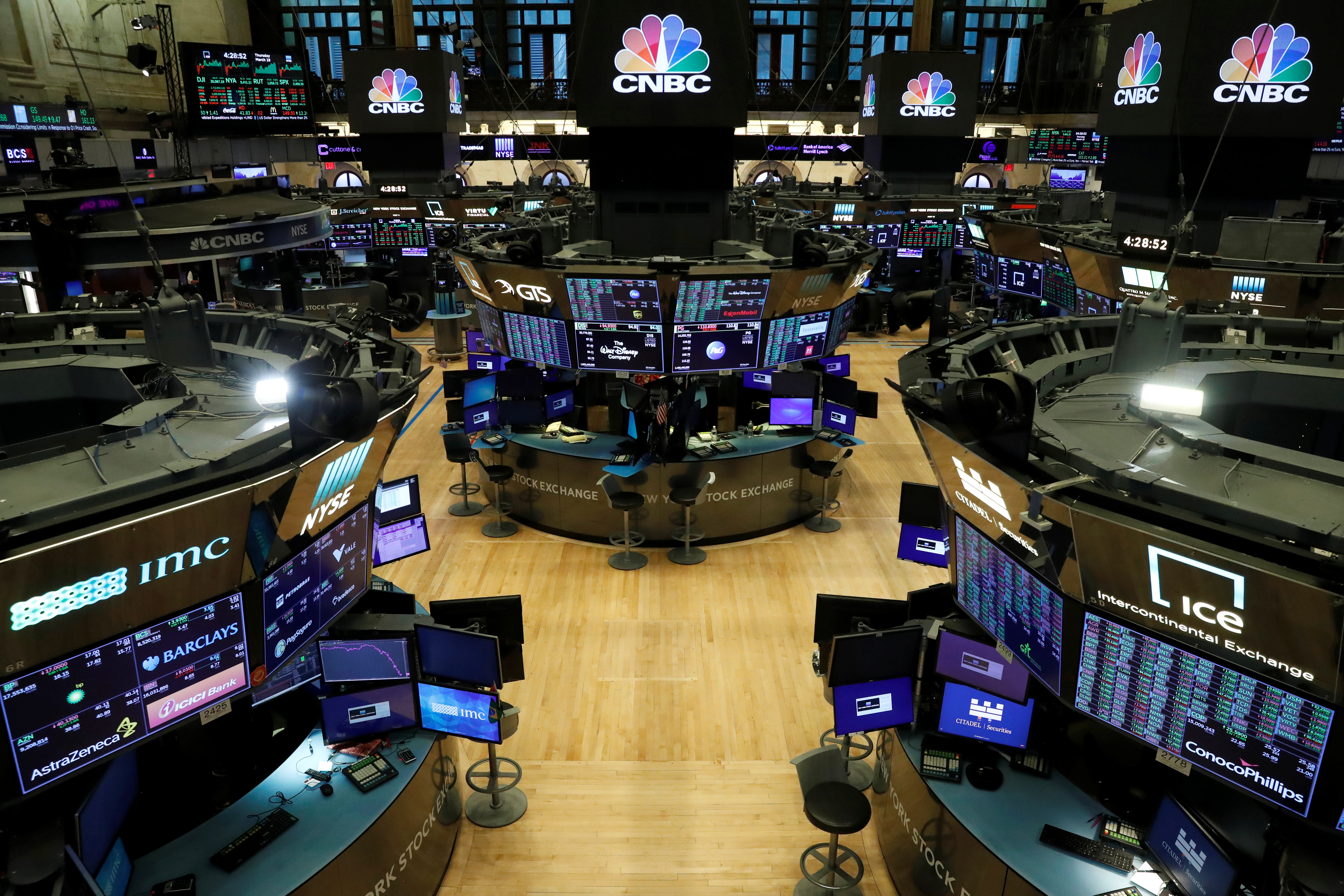 Wall Street sube en apertura por expectativas vacuna coronavirus