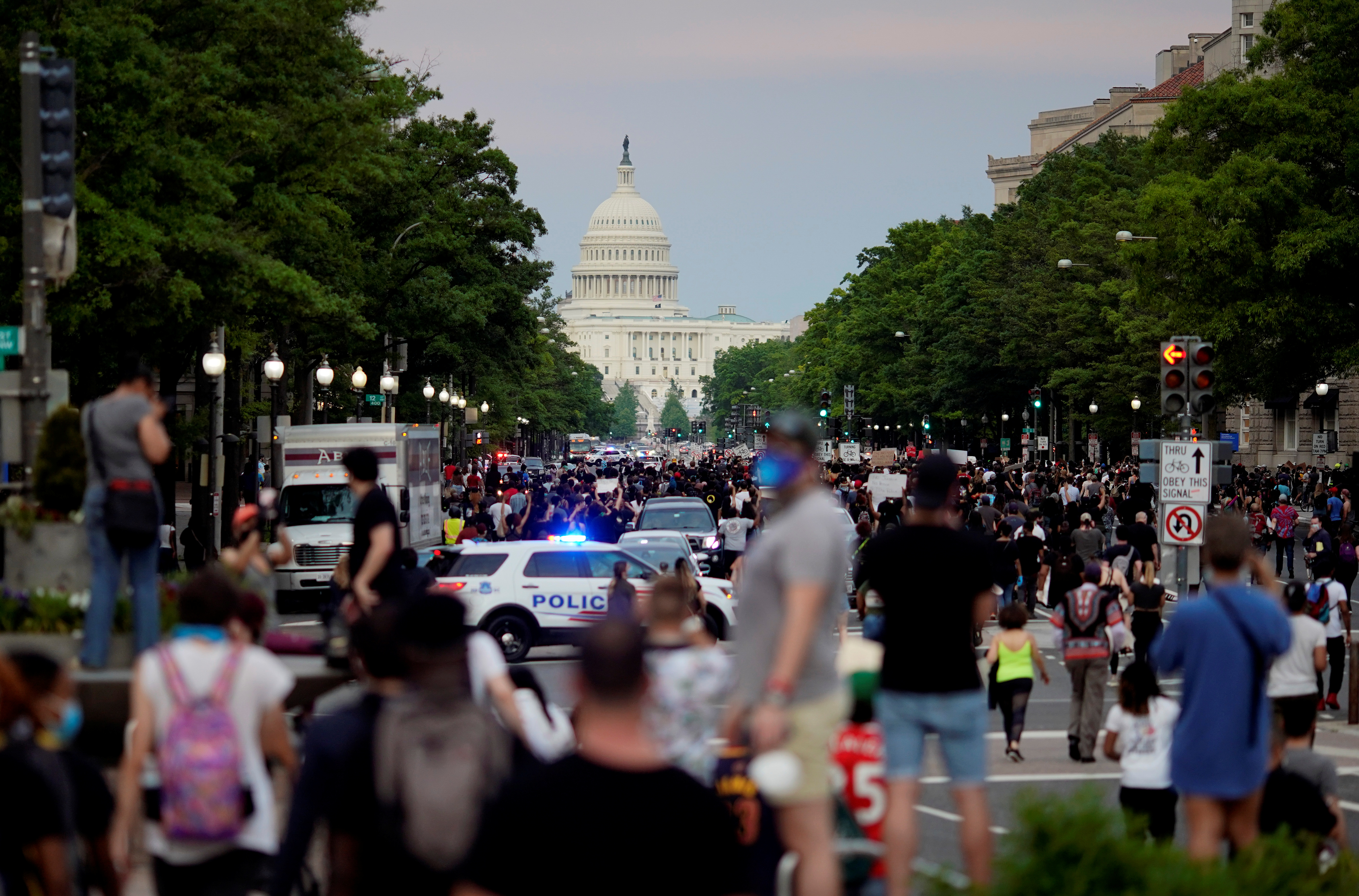 “Los ojos de Chávez” aparecen en las protestas y disturbios en Washington (Foto)