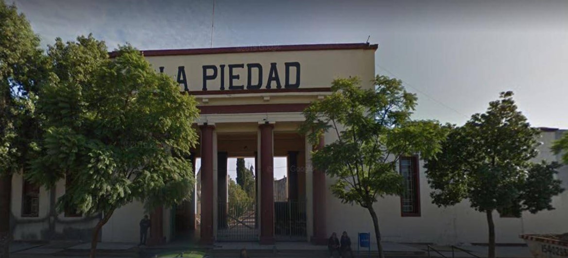 Robo macabro en Argentina: Fue a visitar la tumba de su padre y descubrió que no estaba el ataúd