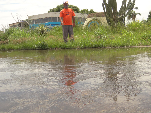 Eddy González: Ciudad Bolívar está hundida en cloacas desbordadas, basura, hambre y miseria (Fotos)