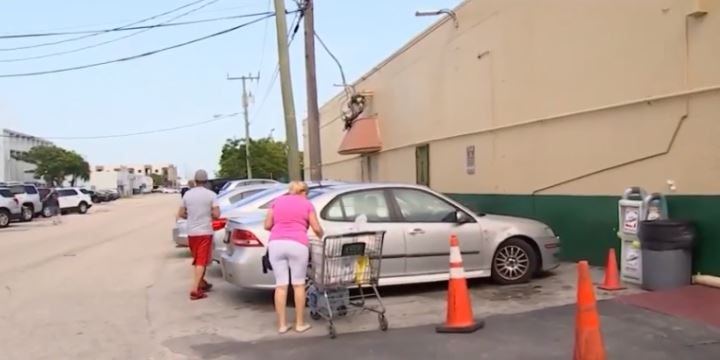 Arrestan a la madre de dos niñas heridas en Hialeah por presunta complicidad en robo