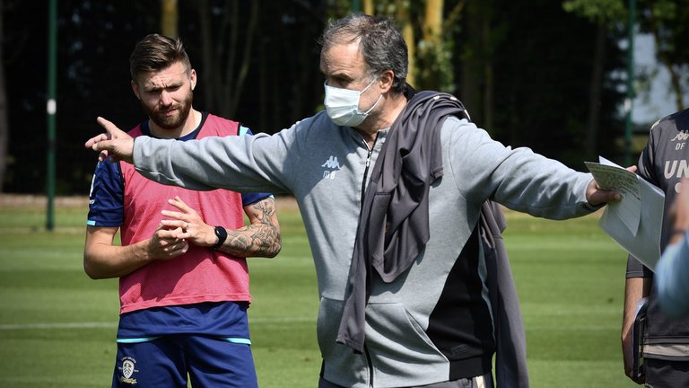 Los secretos detrás del ascenso del Leeds: A qué le dedicó Bielsa el 70% de los entrenamientos