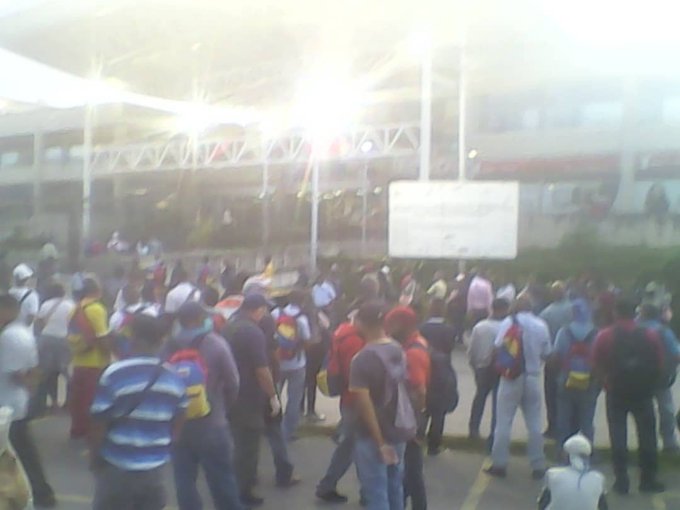 Niegan acceso a trabajadores del sector privado al ferrocarril en Charallave #6Jun (FOTO)