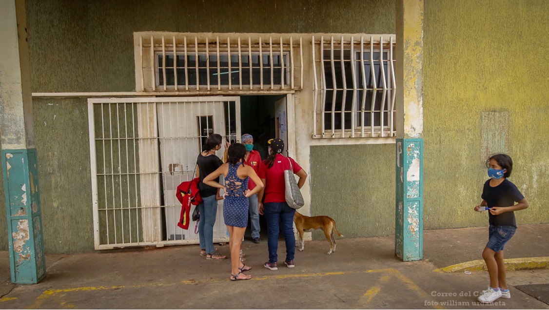 Escasez de pruebas impide diagnóstico temprano y efectivo aislamiento de pacientes con Covid-19