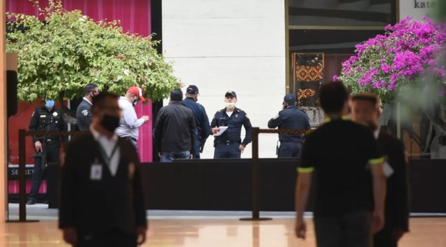 Asaltan con arma de fuego la tienda de Carolina Herrera en Ciudad de México