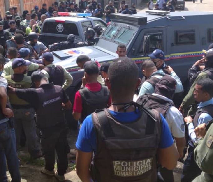 Un policía muerto y dos heridos tras fuego cruzado en Valles del Tuy