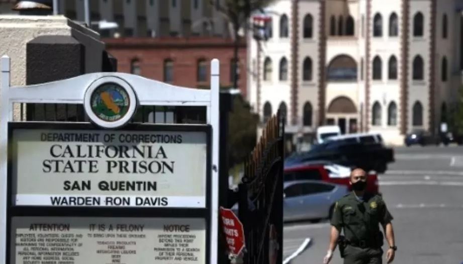 Casi la mitad de los presos en una cárcel de Arizona dieron positivo para Covid-19